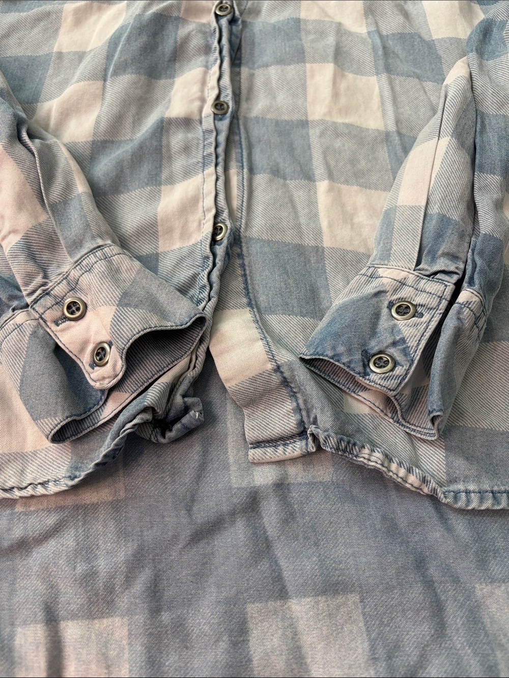 Billy T Mabry Chambray Plaid High-Low Button-Down Top size small stitch fix - Picture 4 of 7